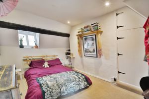 Bedroom- click for photo gallery